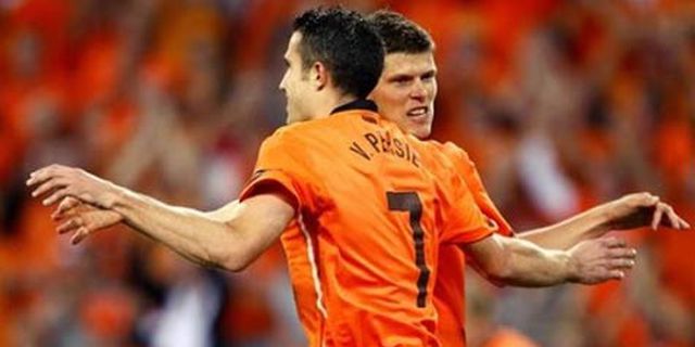 Persaingan Terselubung Warnai Lini Depan Belanda