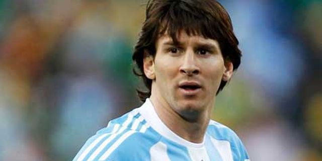 Menezes: Brasil Siap Hadang Messi Menezes: Brasil Siap Hadang Messi