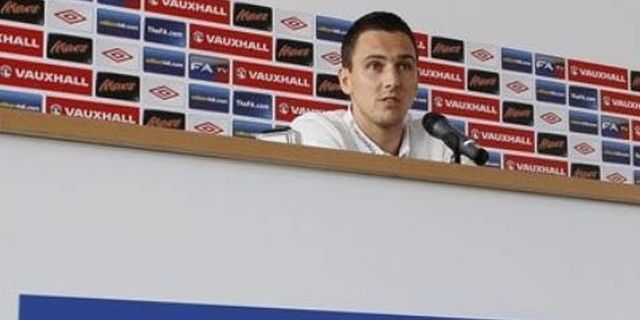 Downing: Siapa Bilang Inggris Takut Prancis? Downing: Siapa Bilang Inggris Takut Prancis?