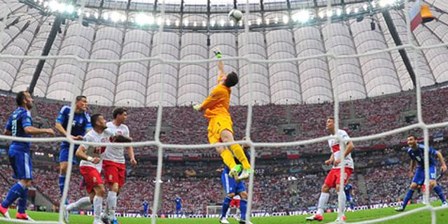 Review: Euro 2012 Dibuka Tanpa Pemenang Review: Euro 2012 Dibuka Tanpa Pemenang