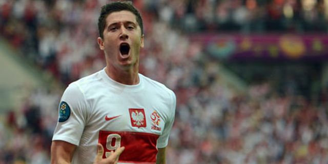 Serba Pertama di Laga Perdana Euro 2012