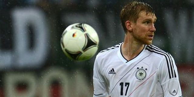 Hansi Flick: Mertesacker Pulih Dari Cedera Hansi Flick: Mertesacker Pulih Dari Cedera