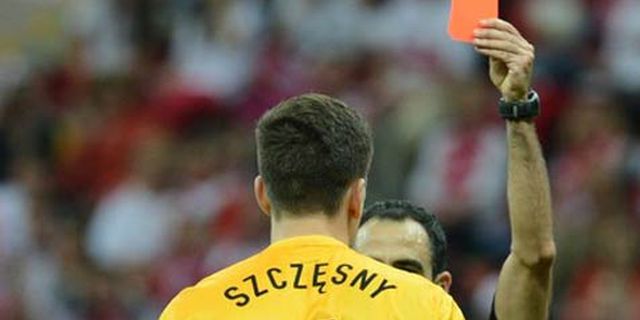 Szczesny Lega Eksekusi Penalti Yunani Gagal