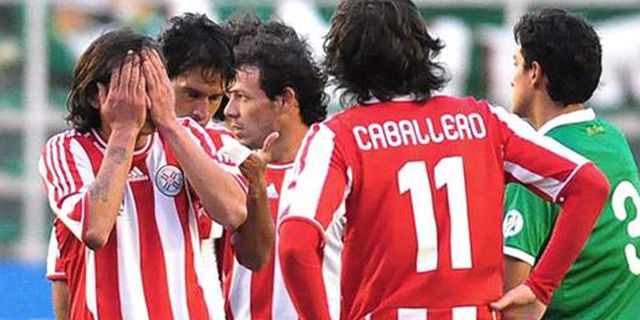 Paraguay Memecat Arce