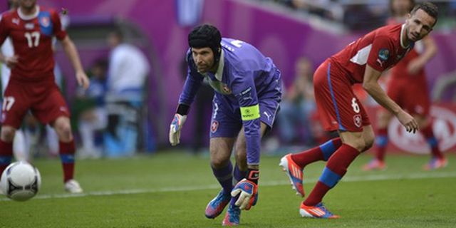 Petr Cech Akui Buat Kesalahan