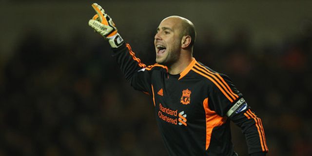 Reina: Rodgers Hanya Butuh Waktu Reina: Rodgers Hanya Butuh Waktu