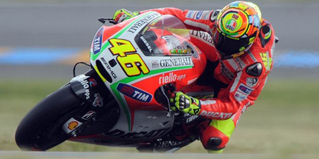 Rossi Tercepat di Latihan Bebas Pertama MotoGP Inggris Rossi Tercepat di Latihan Bebas Pertama MotoGP Inggris