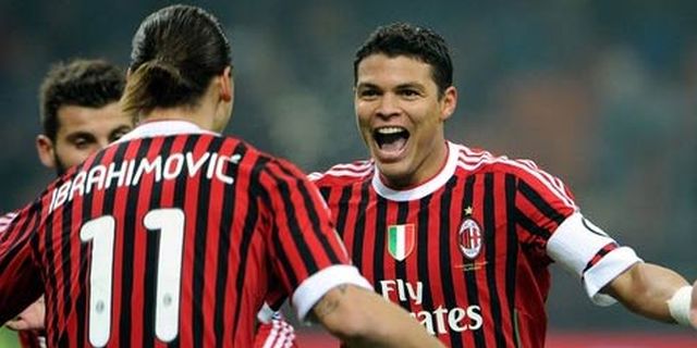 Ibra Lega Milan Pertahankan Thiago Silva Ibra Lega Milan Pertahankan Thiago Silva