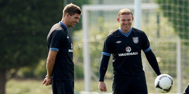 Gerrard: Rooney Sudah Tak Sabar Gerrard: Rooney Sudah Tak Sabar