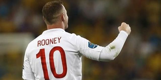 Form Apik Rooney Dipuji Gerrard dan Hodgson Form Apik Rooney Dipuji Gerrard dan Hodgson