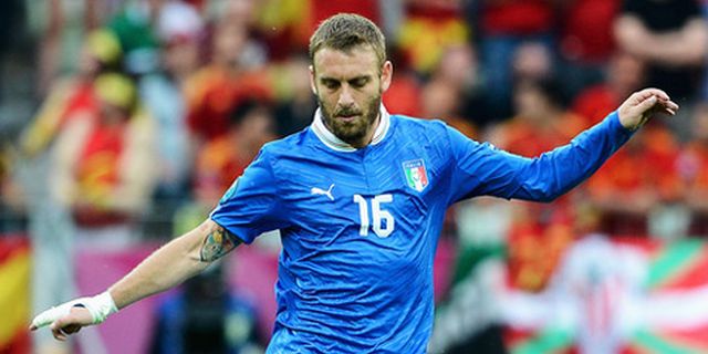 De Rossi Tertarik Main di Inggris De Rossi Tertarik Main di Inggris