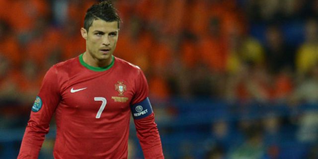 Patung CR7 Dilelang Untuk Pemugaran Gereja