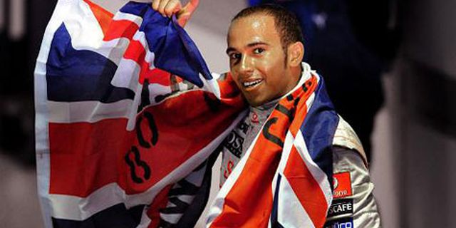 Lewis Hamilton Buta Tentang Euro 2012