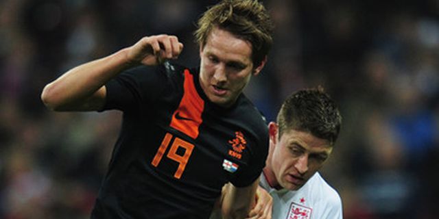 Newcastle Tawar Luuk De Jong