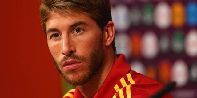 Ramos: Spanyol Takkan Serahkan Tahta