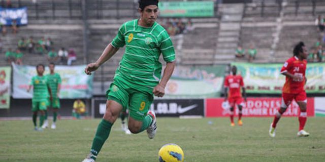 Persebaya Tanpa Soler ke Padang