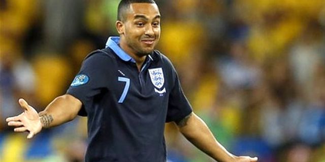 Walcott: Young & Cole Segera Bangkit Walcott: Young & Cole Segera Bangkit