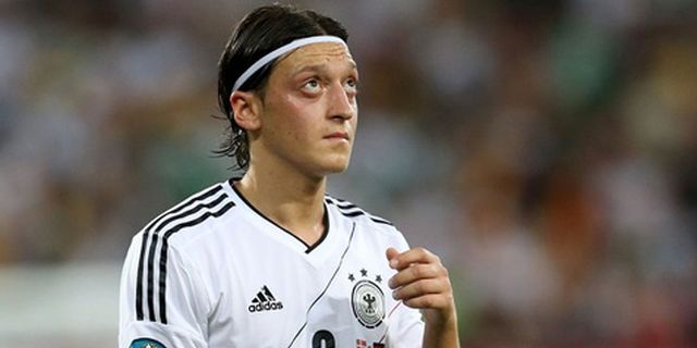 Ozil Sebut Spanyol Kandidat Kuat Juara Euro 2012 Ozil Sebut Spanyol Kandidat Kuat Juara Euro 2012
