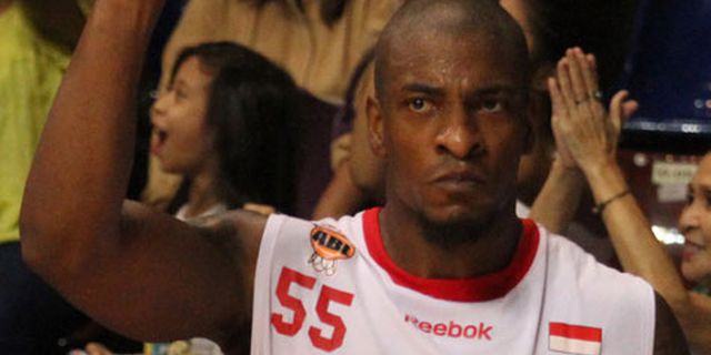 Steven Thomas, Pemain Bertahan Terbaik di ABL Steven Thomas, Pemain Bertahan Terbaik di ABL
