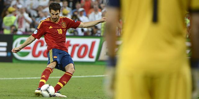 Mantra Fabregas Untuk Memenangkan Penalti Mantra Fabregas Untuk Memenangkan Penalti