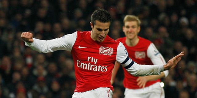 PSG Ikut Kejar Striker Arsenal PSG Ikut Kejar Striker Arsenal