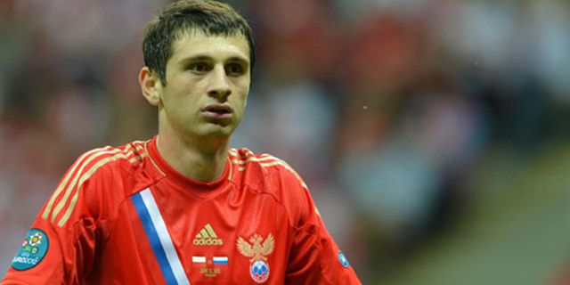 Chelsea dan Spurs Berebut Alan Dzagoev