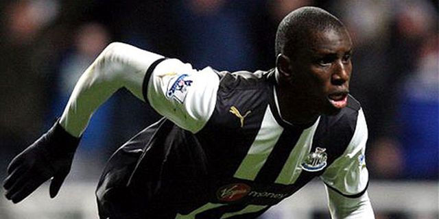 Liverpool Siapkan Tawaran Untuk Demba Ba