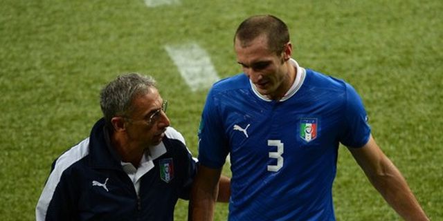 Cedera, Chiellini Absen di Piala Super