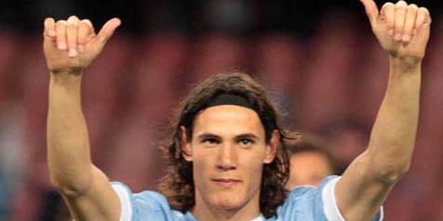 Target Cavani Adalah Gelar Juara Untuk Napoli