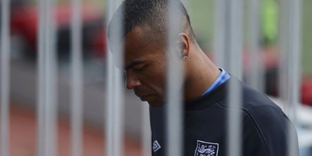 Ashley Cole Bisa Saja Hengkang