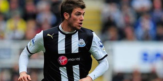 Santon: Newcastle Tak Mau Lepas Saya ke Roma