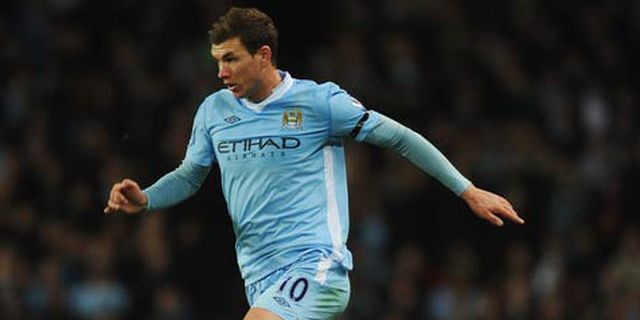 City-Milan Diskusi Penjualan Dzeko