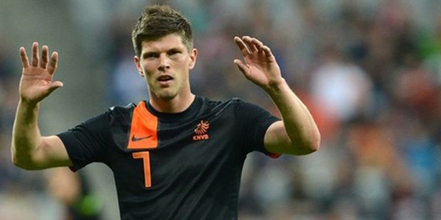 Schalke Siapkan Gaji Tinggi Untuk Huntelaar Schalke Siapkan Gaji Tinggi Untuk Huntelaar