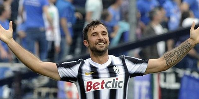 Vucinic Siap Sambut Jovetic di Juve