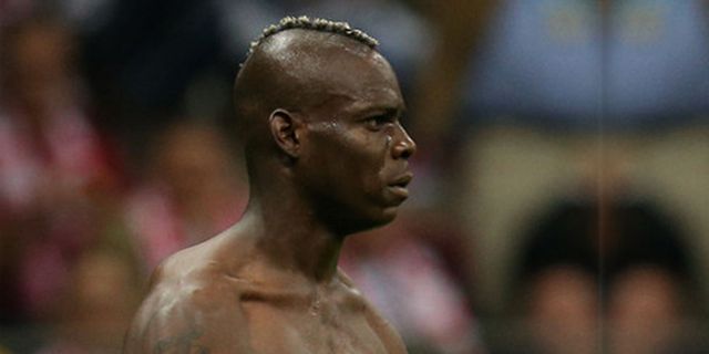 Balotelli Takut Naik Rollercoaster