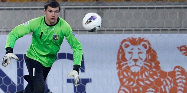 Tottenham Undang Kiper Muda Australia Berlatih