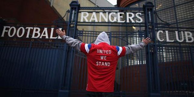 Rangers Digusur ke Divisi Ketiga Liga Skotlandia Rangers Digusur ke Divisi Ketiga Liga Skotlandia