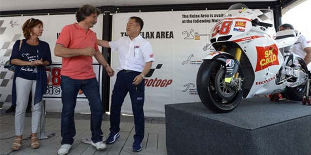Honda Resmi Serahkan Dua Motor Simoncelli Honda Resmi Serahkan Dua Motor Simoncelli