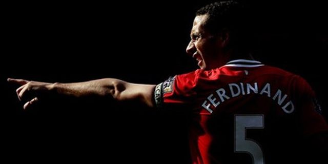 Sindir Ashley Cole, Ferdinand Dihujat Fans Chelsea Sindir Ashley Cole, Ferdinand Dihujat Fans Chelsea