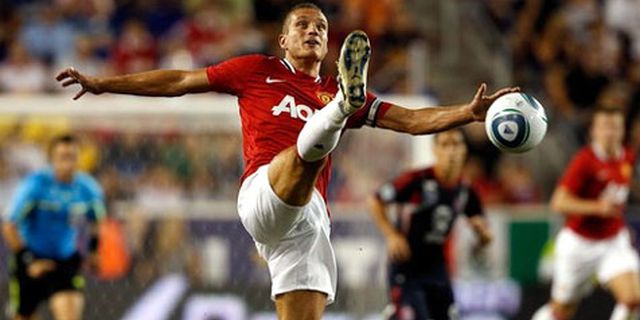 Ferguson Berharap Vidic dan Smalling Fit