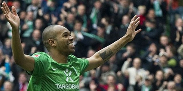 Naldo Selangkah Lagi Milik Wolfsburg Naldo Selangkah Lagi Milik Wolfsburg