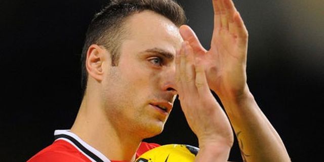 Fergie Tak Keberatan Berbatov Hengkang