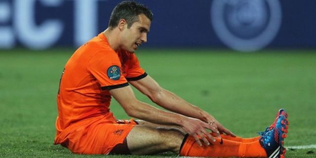 Arsenal Tolak Tawaran Juve dan United Untuk Van Persie