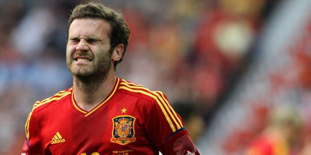 Mata Ingin Spanyol Sapu Semua Gelar