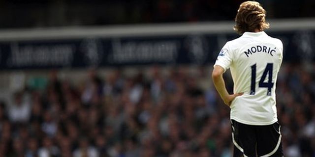 Tottenham Siapkan Denda Untuk Modric Tottenham Siapkan Denda Untuk Modric
