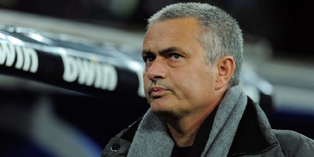 Mourinho Terima Penghargaan Dari Jurnalis Portugal Mourinho Terima Penghargaan Dari Jurnalis Portugal