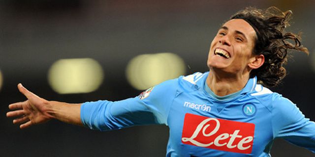 Raiola: Cavani Sejatinya Ingin Tinggalkan Napoli Raiola: Cavani Sejatinya Ingin Tinggalkan Napoli
