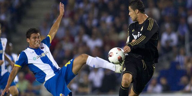 Bek Muda Milan Merapat ke Valencia Bek Muda Milan Merapat ke Valencia
