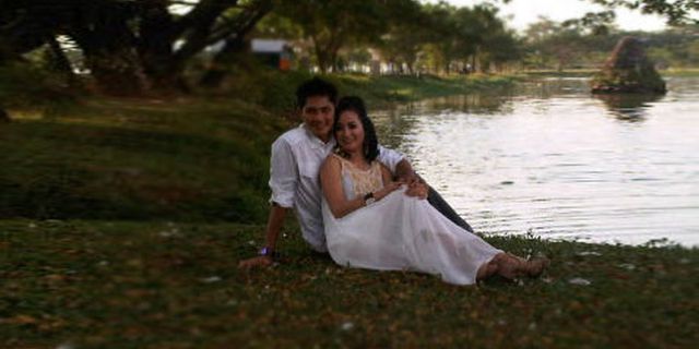 Deny Marsel Gelar Foto Pre Wedding