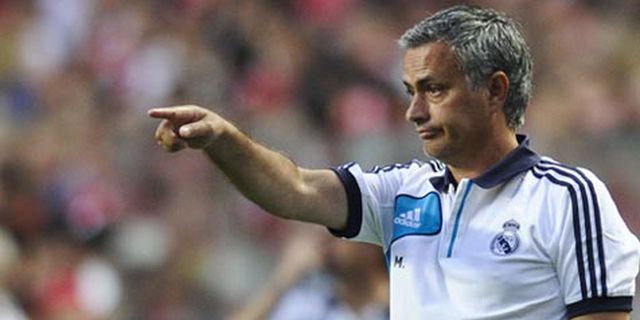 Mourinho Anggap Enteng Kekalahan dari Benfica 